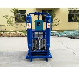 組合機(jī)低露點(diǎn)干燥機(jī)2.5立